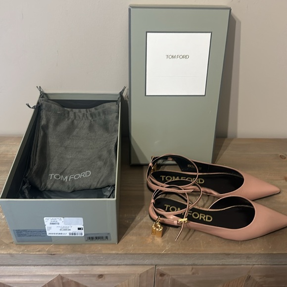 Authentic Tom Ford flats - Picture 5 of 7